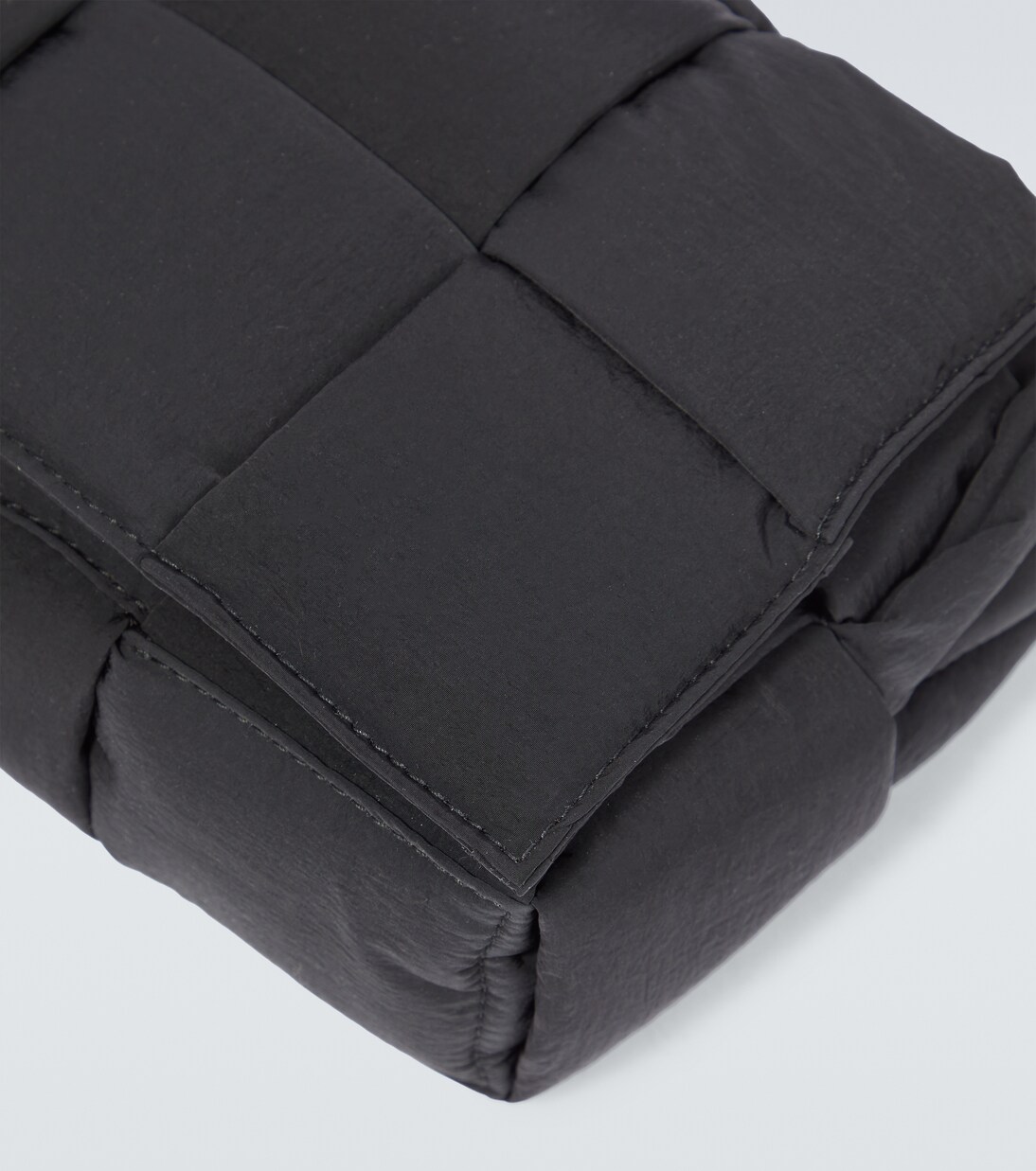 Padded Tech Cassette Small shoulder bag in black - Bottega Veneta
