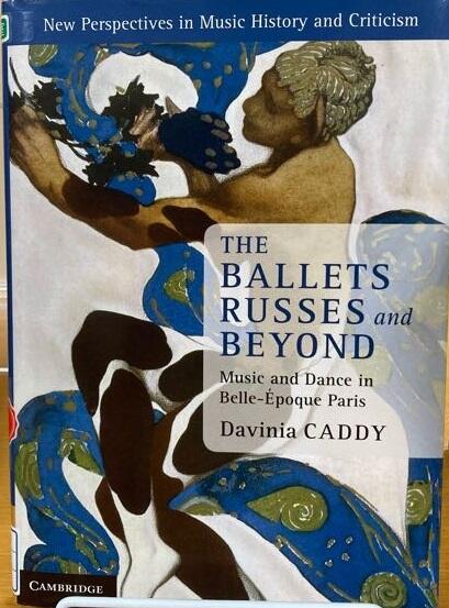 情報センター閲覧室】ディアギレフ＆バレエ・リュス特集書籍コーナーの