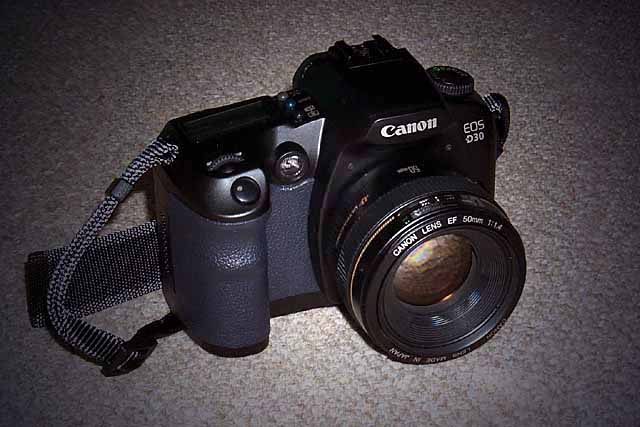 Canon EOS D30