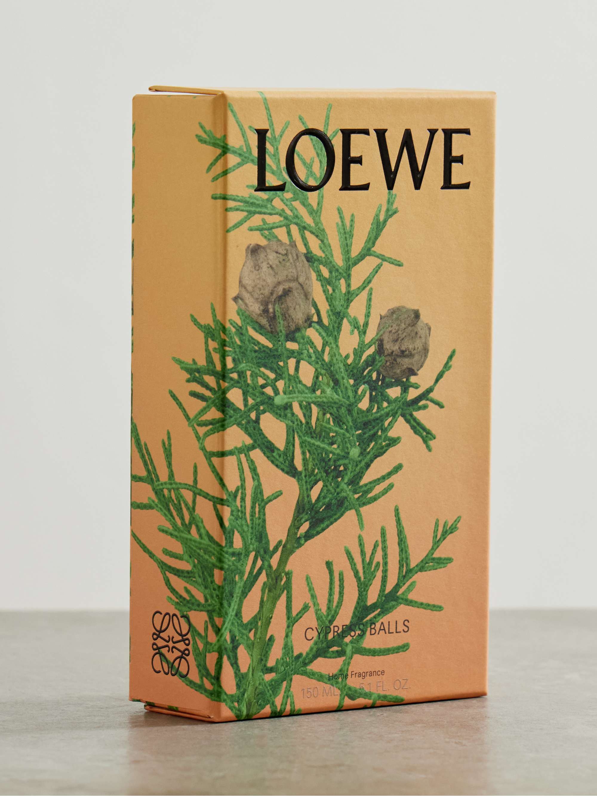 LOEWE PERFUMES Home Fragrance - Cypress Balls, 150ml | NET-A-PORTER