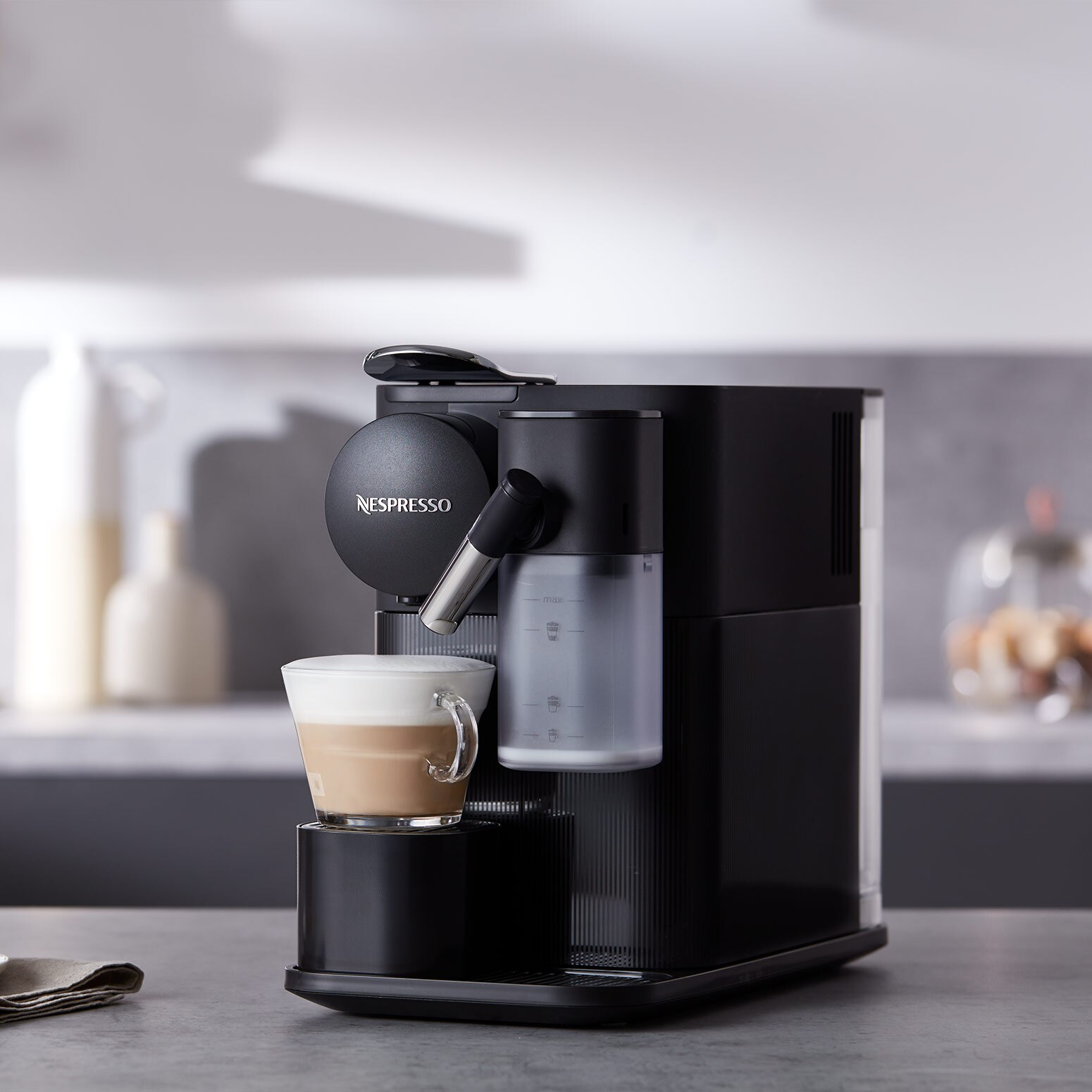 ラティシマ・ワン プラス シャドーブラック｜コーヒーメーカー