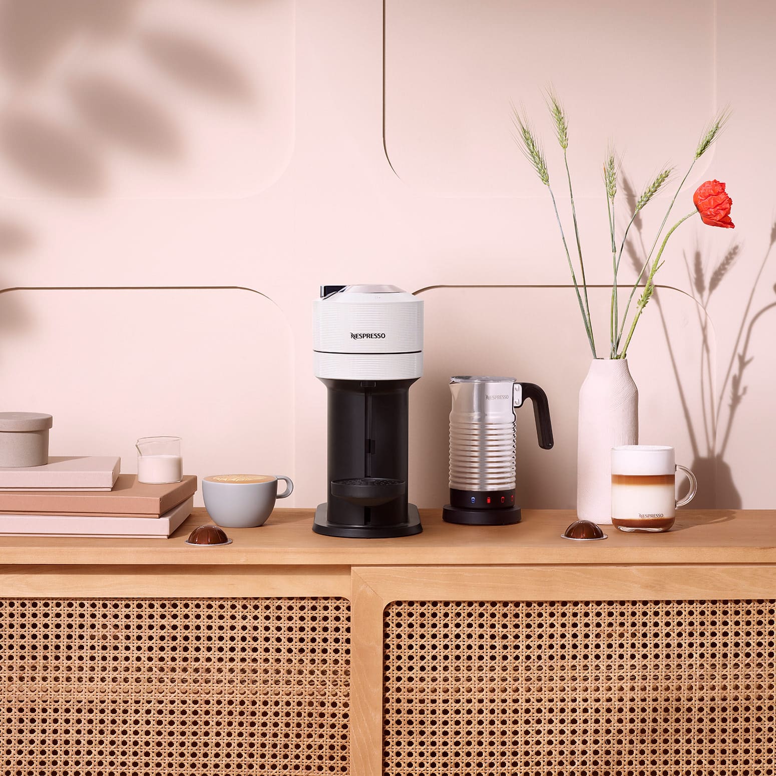 ヴァーチュオ ネクスト ホワイト D｜コーヒーメーカー｜ネスプレッソ