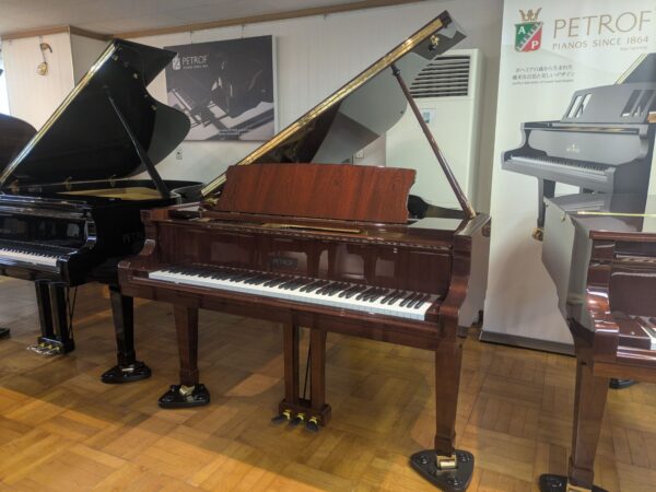 PETROF P173 Breeze | 名古屋ピアノ調律センター