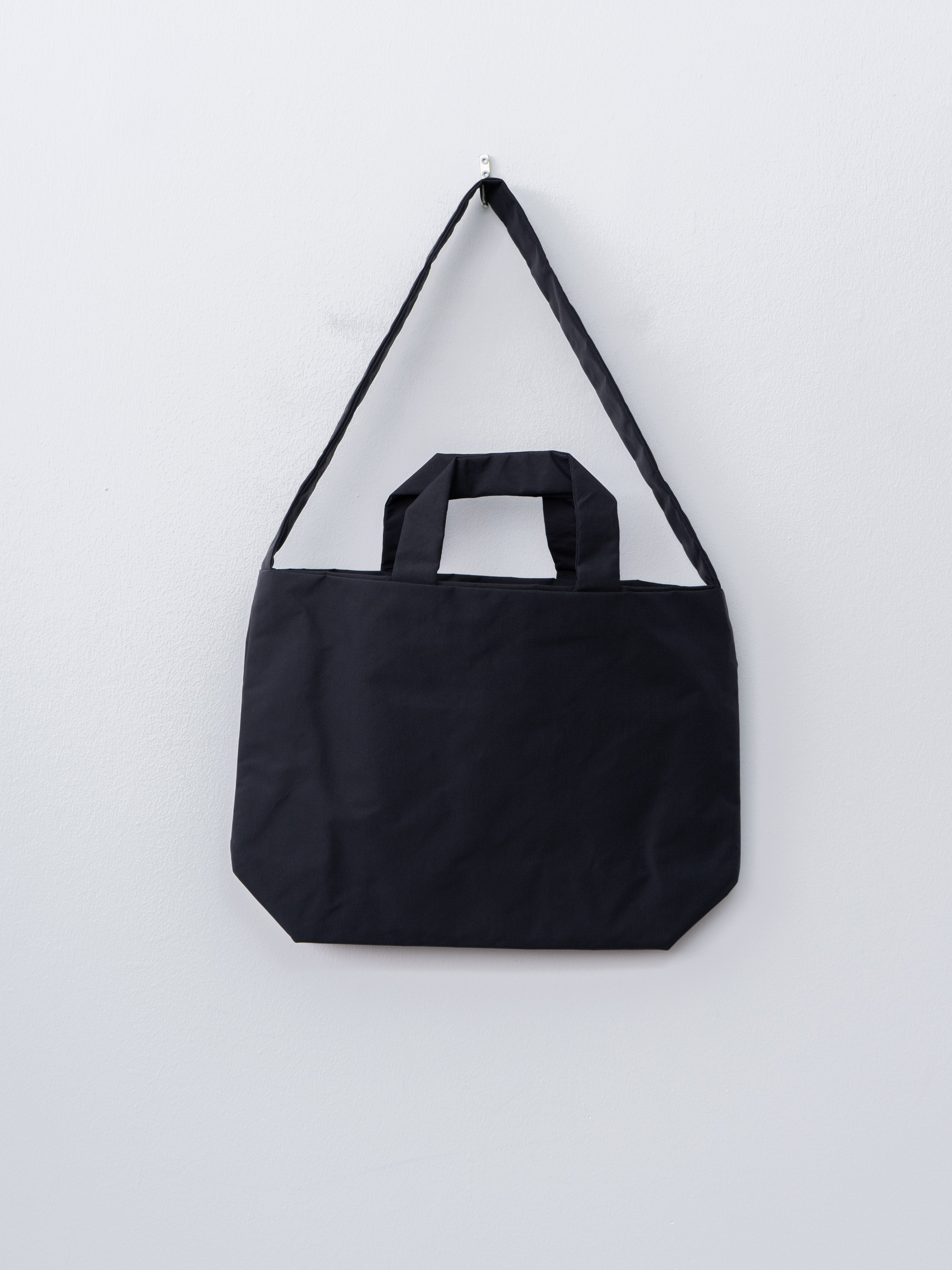 Namu Shop - Aeta Shoulder Tote M - Black