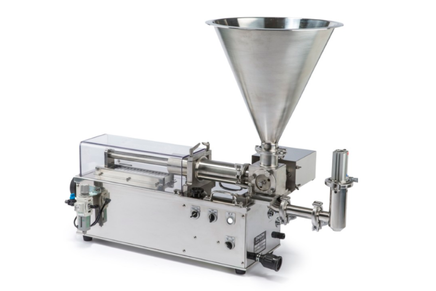 充填作業の効率化をサポートする充填機専門メーカーナオミ