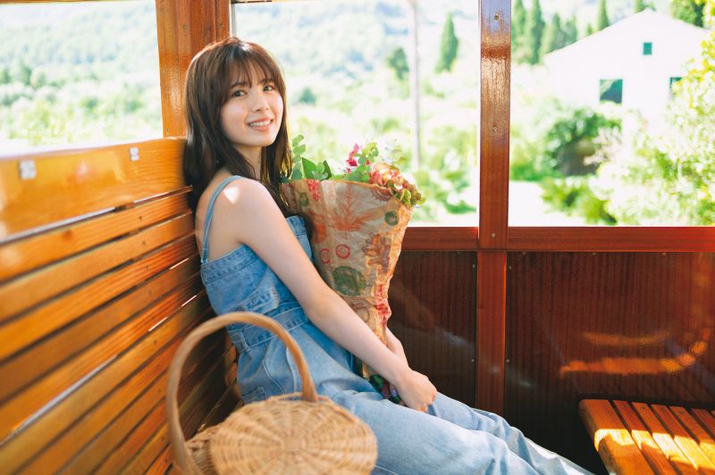 乃木坂46 筒井あやめ 1st写真集『感情の隙間』NICリテールズ限定特典