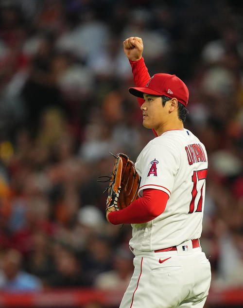 大谷翔平、史上初2年連続「2桁勝利＆2桁本塁打」偉業達成！6回1