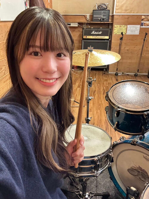 日本ハム】ひさしぶりにドラムを…まさに青春だったあの時間／滝谷美夢