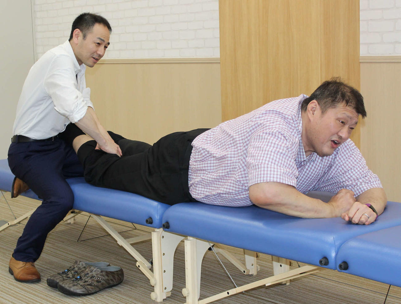 人体の電気情報を制御して痛みを施術 - 4356情報 : 日刊スポーツ