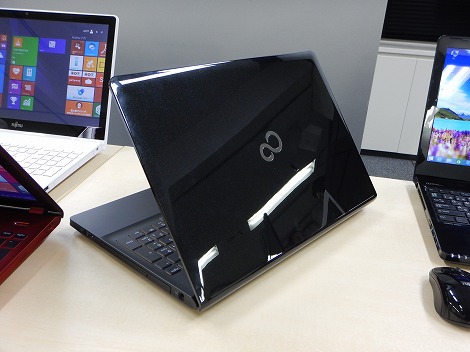 富士通LIFEBOOK AH77/Uレビュー/富士通FMVパソコン比較購入ガイド