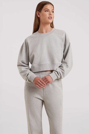 Gen1_W-039-HGRY-S_On-