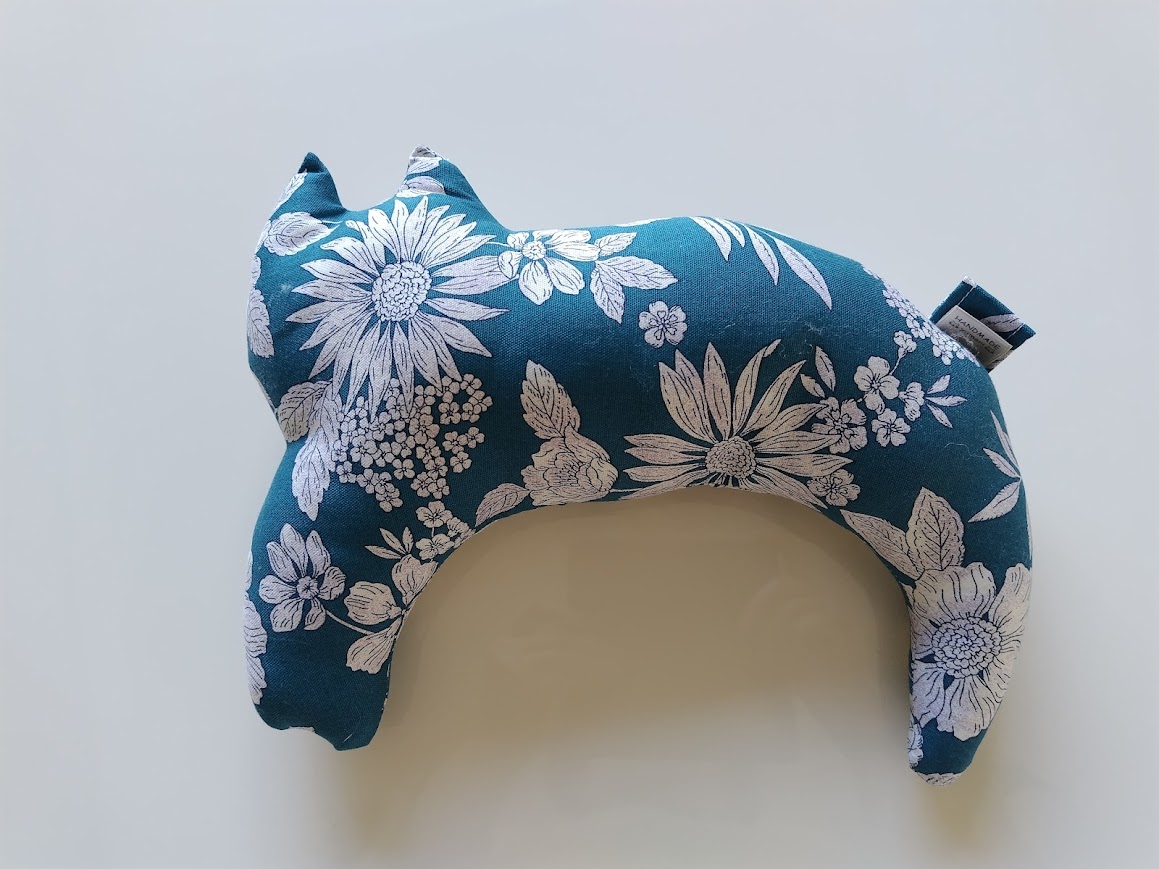 ワンニャンチャリティLOVE 三日月にゃんこ【北欧柄・グリーン