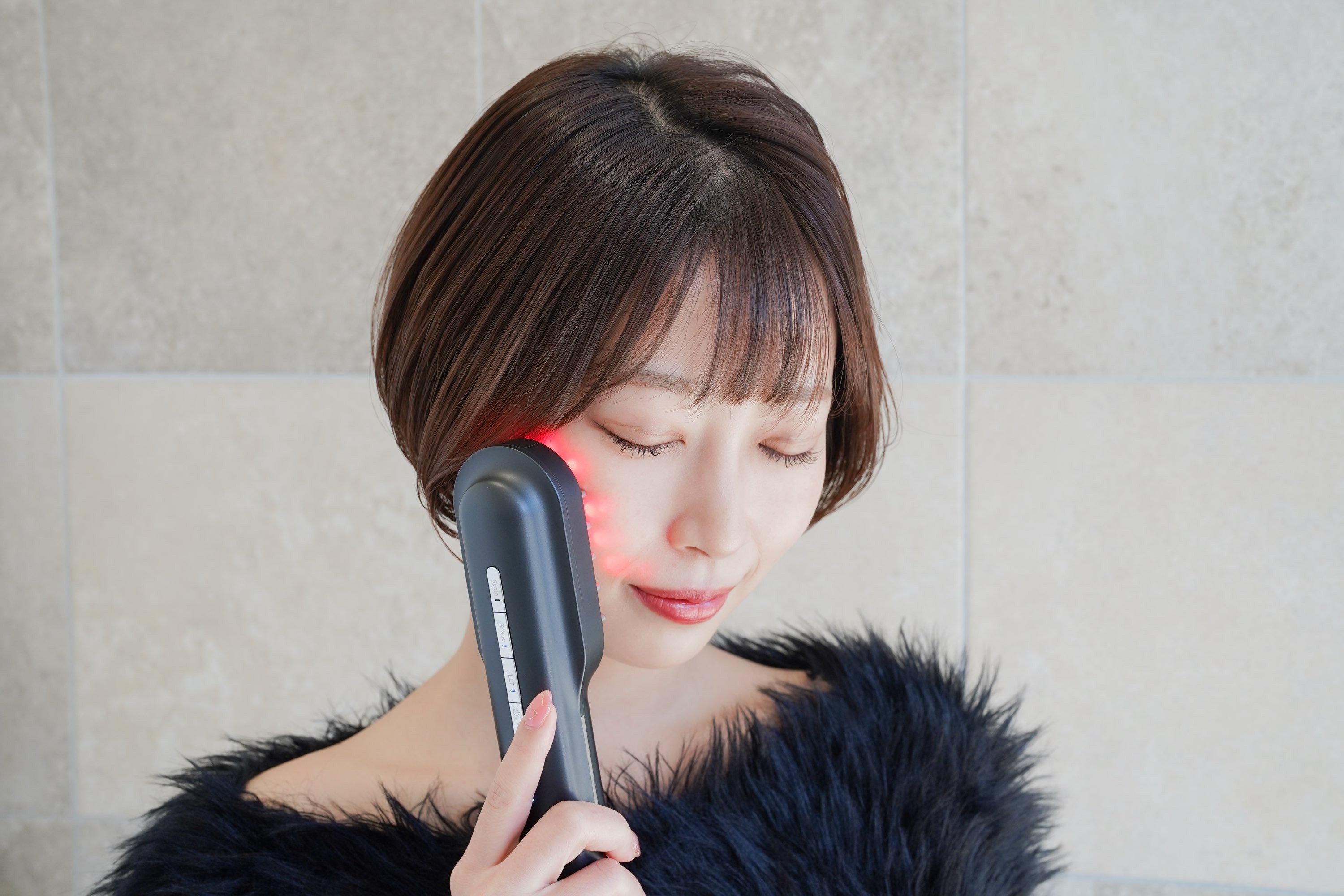 この美顔器マジでやばい！！[電気バリブラシ 美顔器]｜コラム 美容室