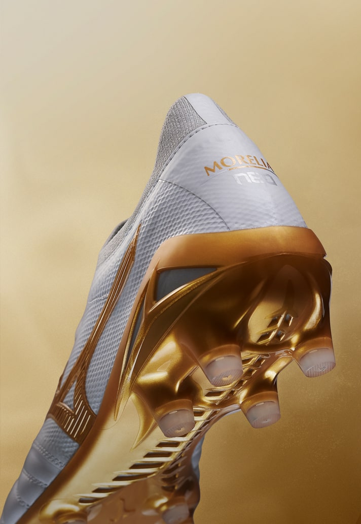 Mizuno's 'Bright Gold' Pack Elevates Heritage with a Luxe Finish