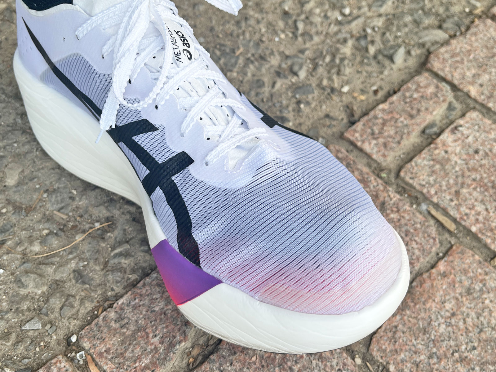 Asics Metaspeed Ray Review