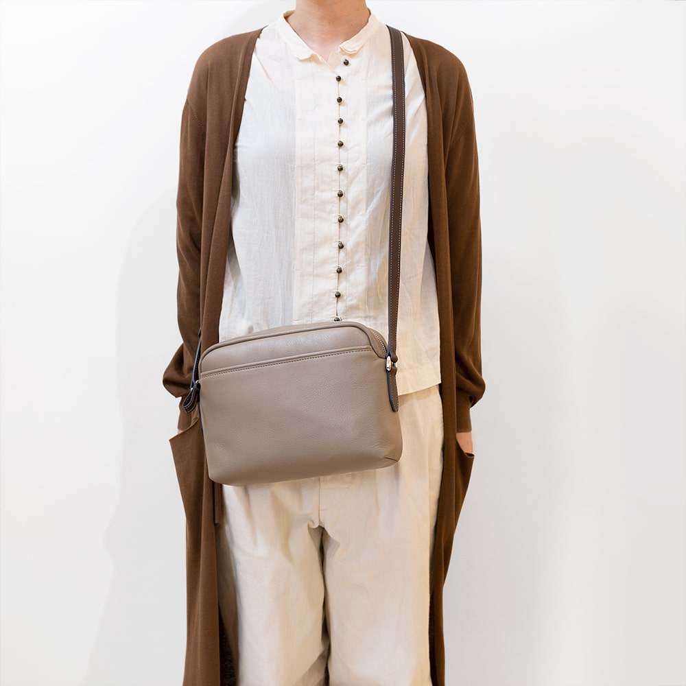 ソメスネットショップ / キャバレッティ ショルダーバッグM CI-02