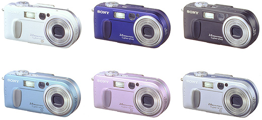 News and Information 有効画素数200万画素で光学3倍ズームを搭載した