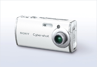 News and Information コンパクトでスタイリッシュな“サイバーショット