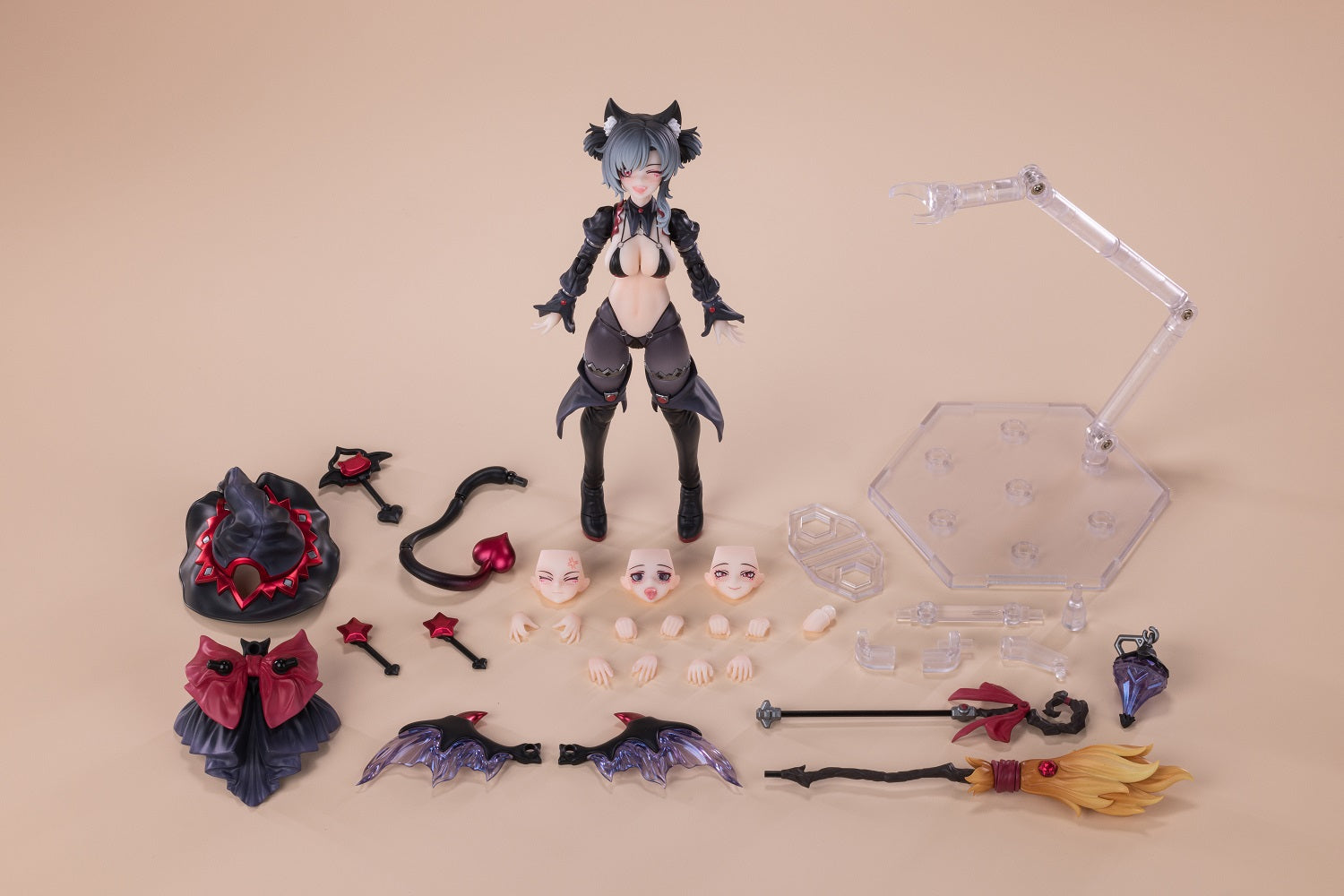 見習魔女・星川猫猫 完成品アクションフィギュア 黒髪Ver. 1/12