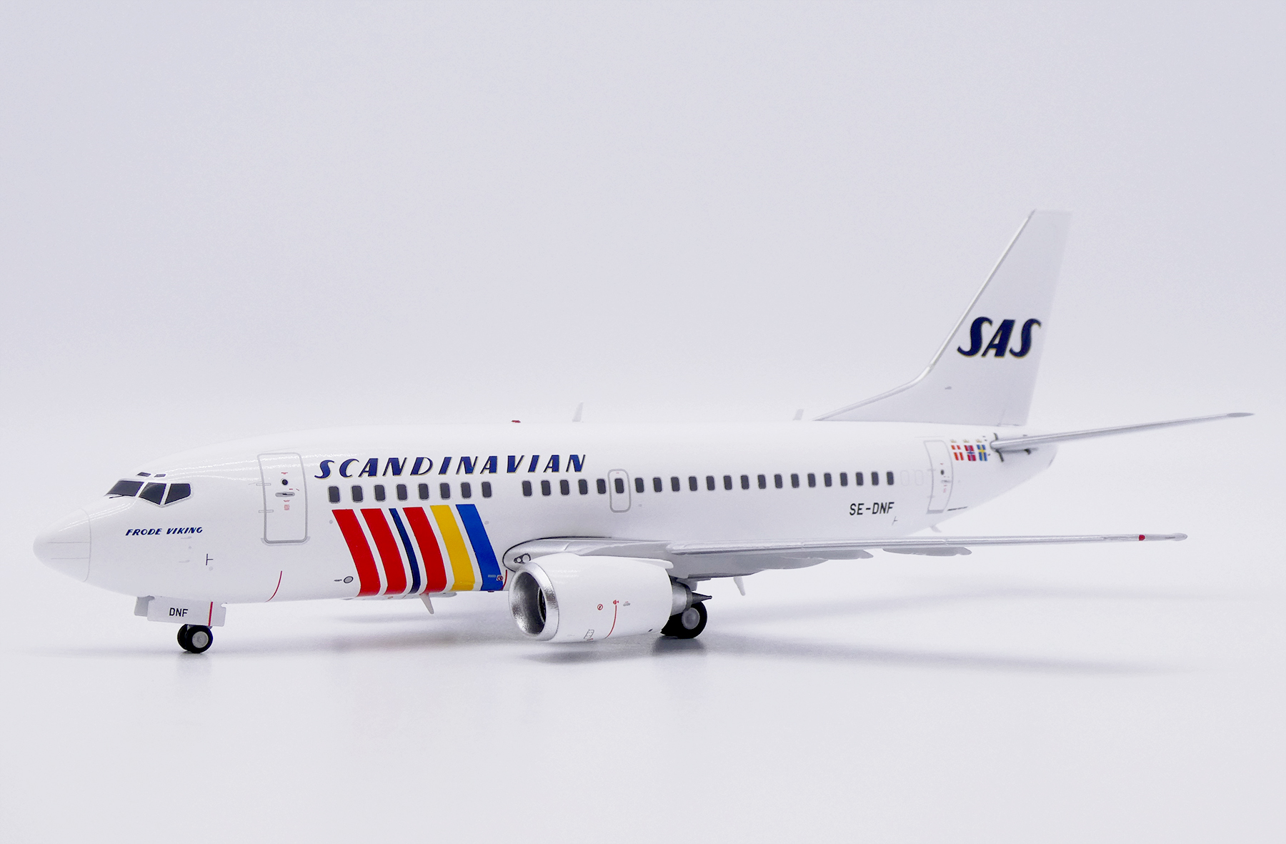 ScaleModelStore.com :: JC Wings 1:200 - XX20498 - SAS Scandinavian