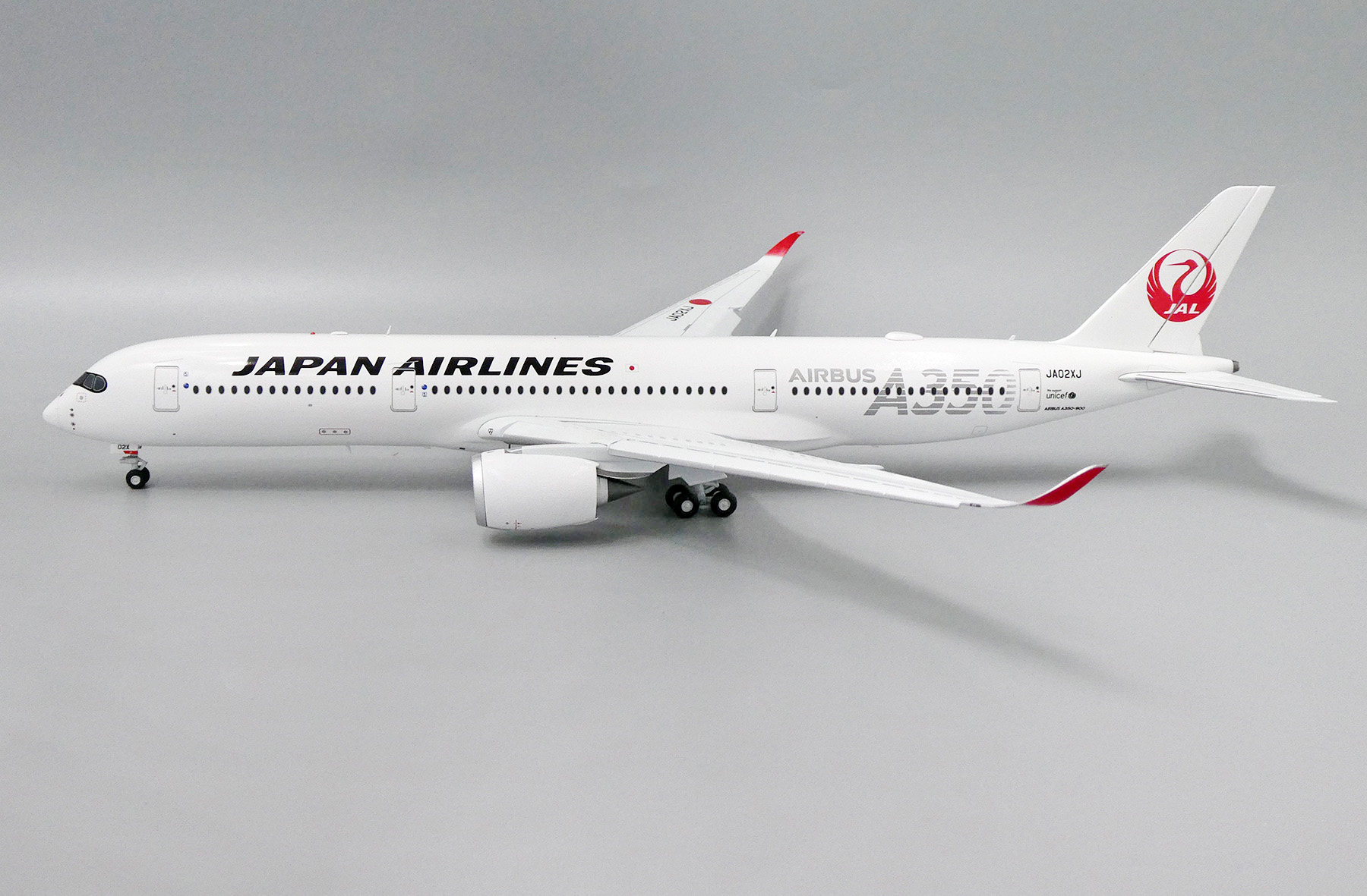 ScaleModelStore.com :: JC Wings 1:200 - EW2359002A - Japan