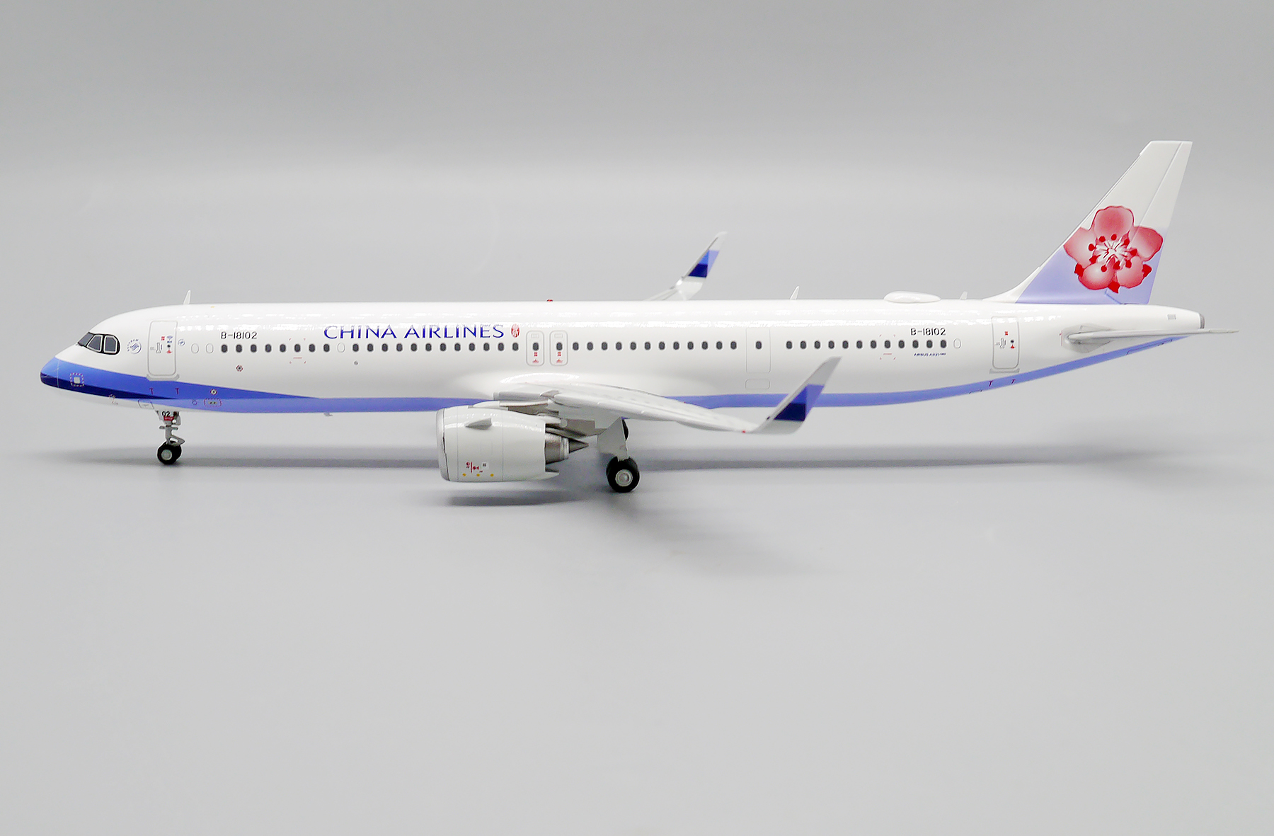 ScaleModelStore.com :: JC Wings 1:200 - XX20195 - China Airlines