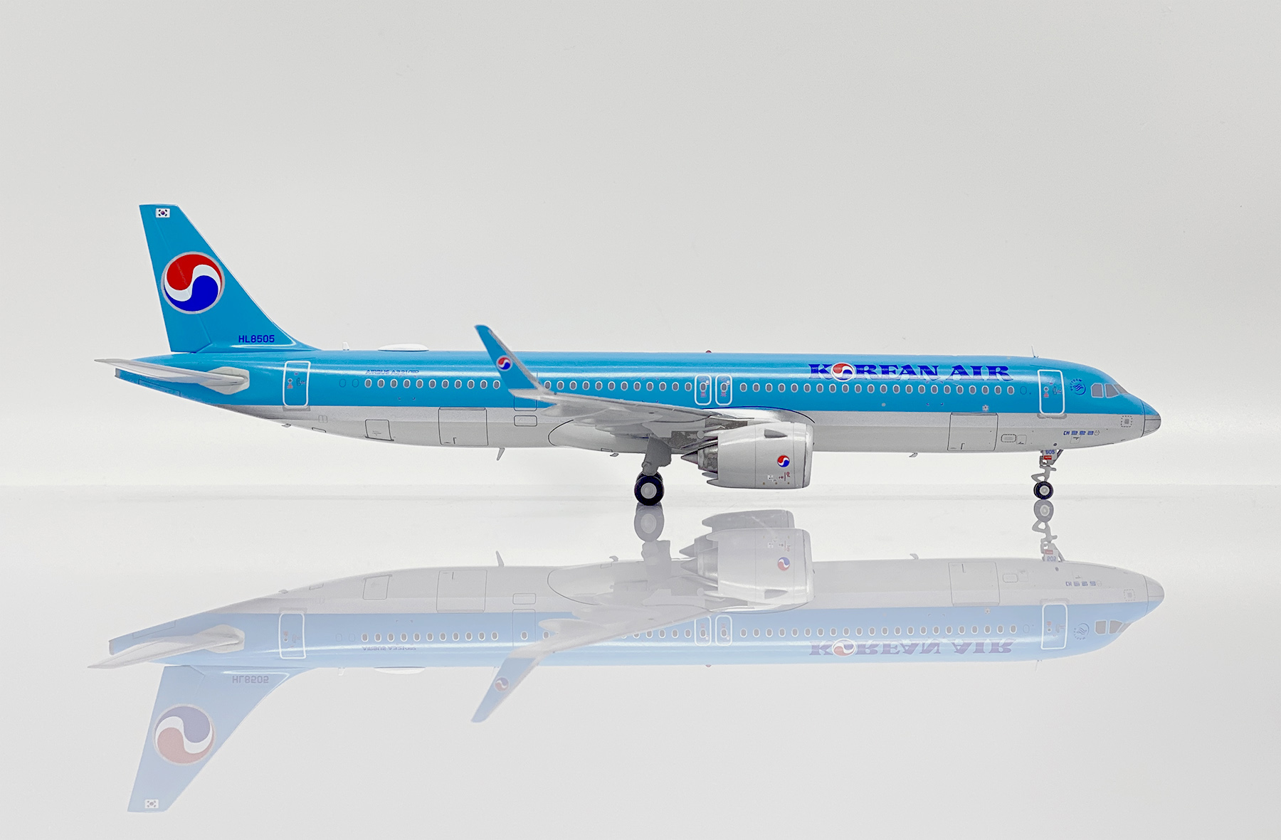 ScaleModelStore.com :: JC Wings 1:200 - XX20307 - Korean Air