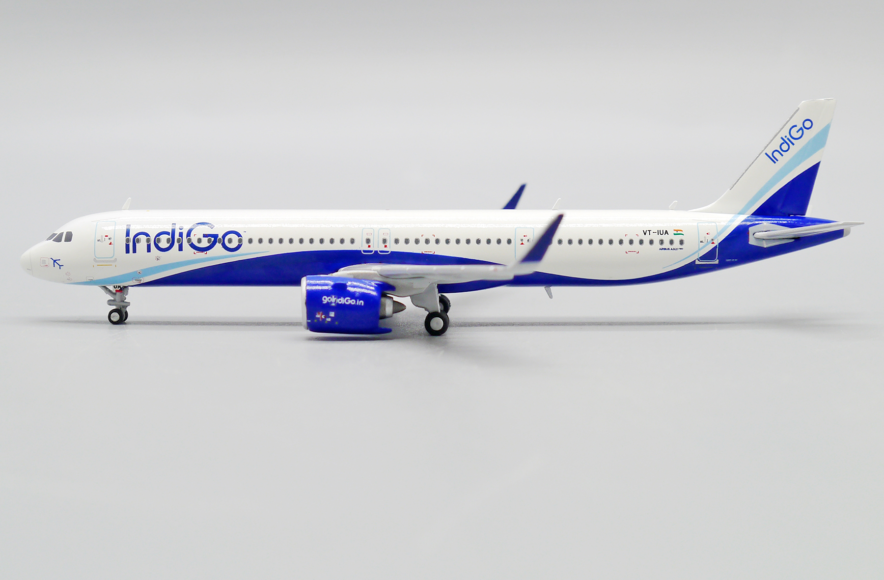 ScaleModelStore.com :: JC Wings 1:400 - XX4974 - IndiGo Airbus A321neo