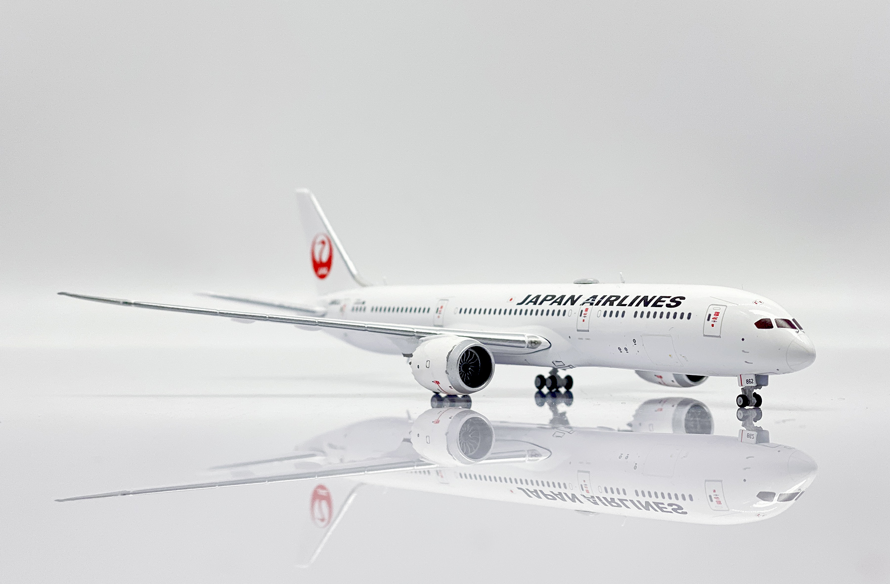 ScaleModelStore.com :: JC Wings 1:400 - SA4007 - Japan Airlines