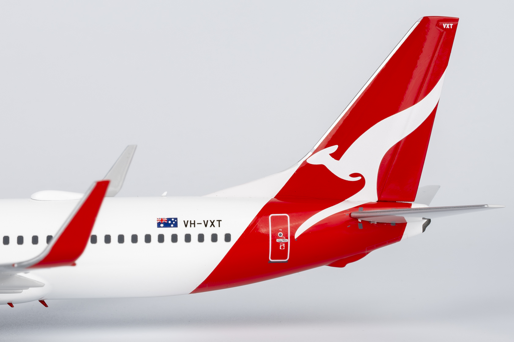 ScaleModelStore.com :: NG Models 1:200 - 08025 - Qantas Boeing 737
