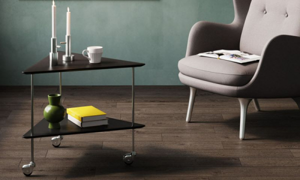AJトロリー サイドテーブル / ブラックFRITZ HANSEN（フリッツ