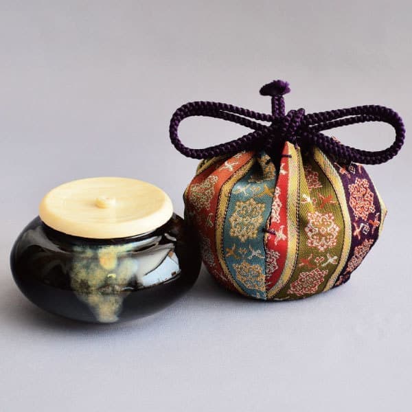 内海茶入 共箱 仕覆付 稜華文錦 茶入 茶道具 内海茶入 稜華文錦(龍村裂