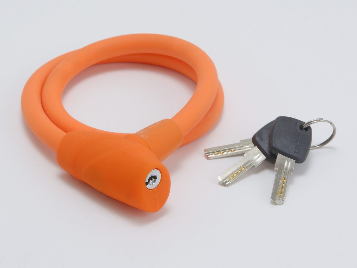 シリコンケーブルロック 60cm ｜パーツ・用品・自転車商品｜㈱サギサカ