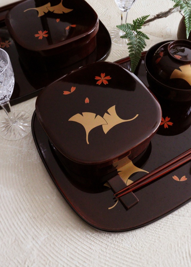 輪島塗 茶懐石膳 角切5客 共箱 輪島塗 茶懐石膳 角切5客 共箱