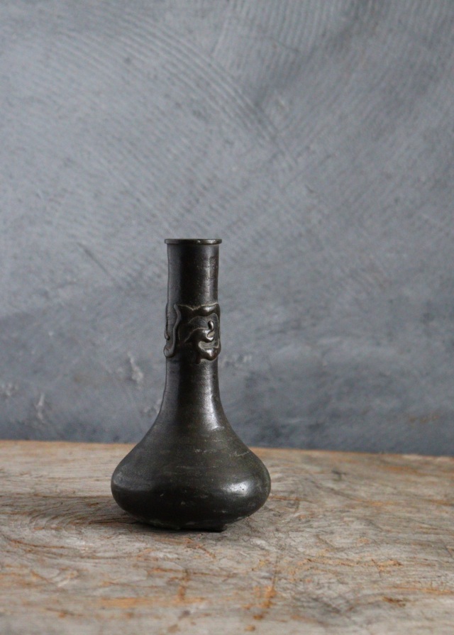 古銅三つ足祭器 仏教美術 古銅 仏教法具 中国古銅 花瓶 徳利