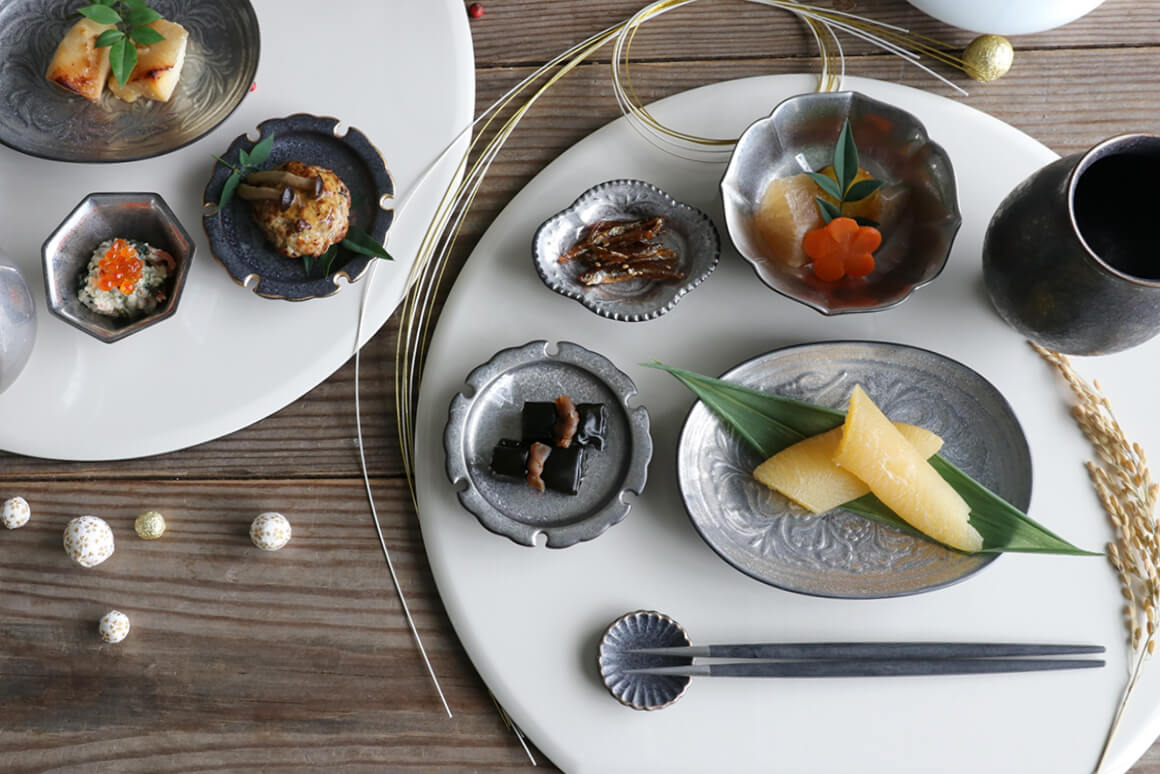 陶悦窯 雪輪皿10cm 黒柚子銀塗り