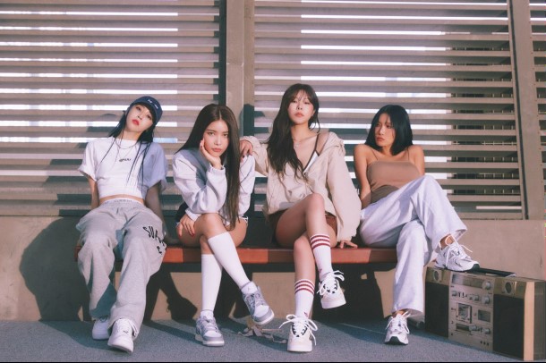 K-pop superstars Mamamoo bring debut U.S. tour to Kia Forum in