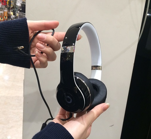 ヘッドホン】beats solo2 LuxeEdition 開封！超かっこいいです