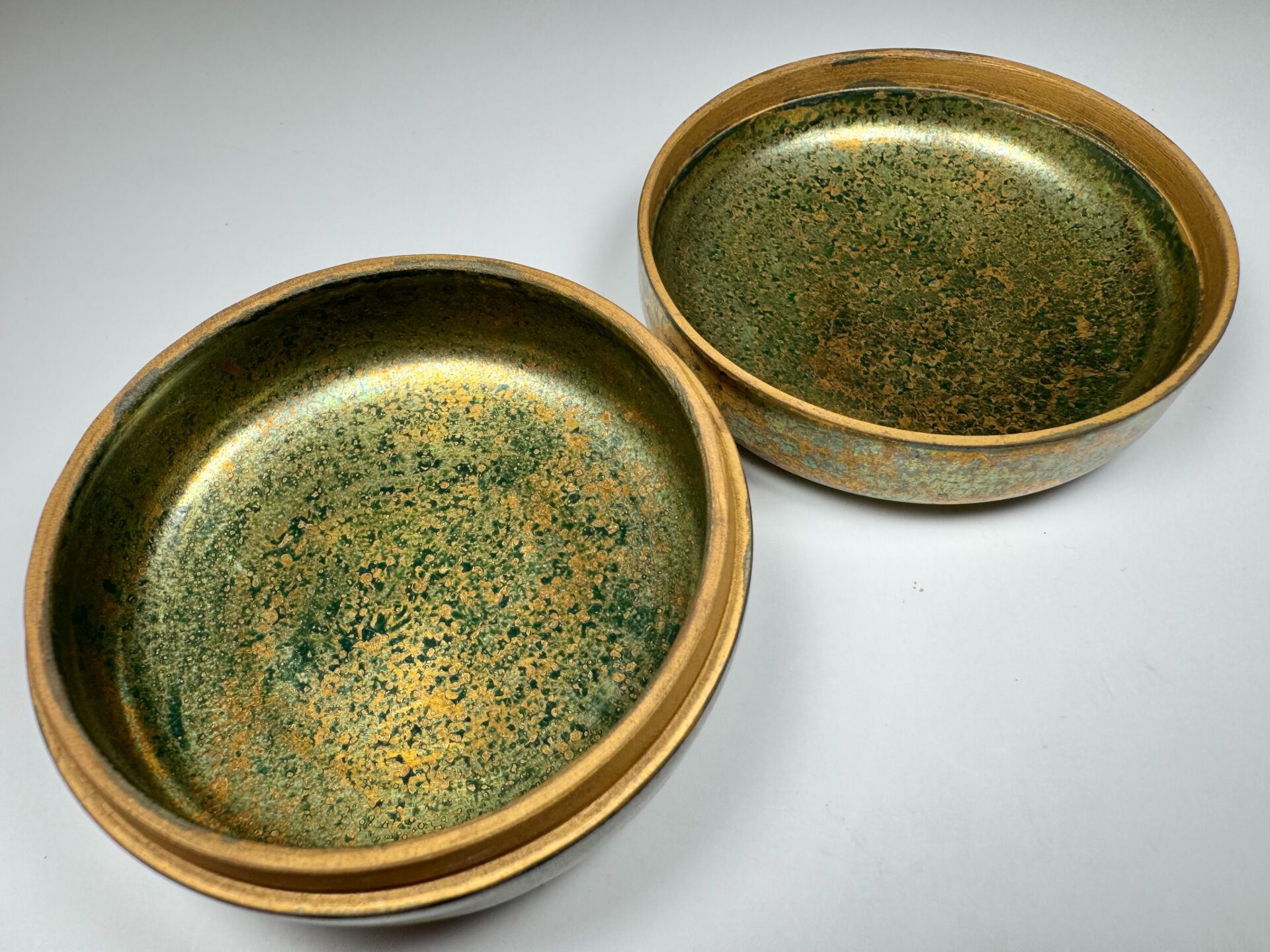 十四代 沈壽官 薩摩 金虹彩 香合 | 新栄堂