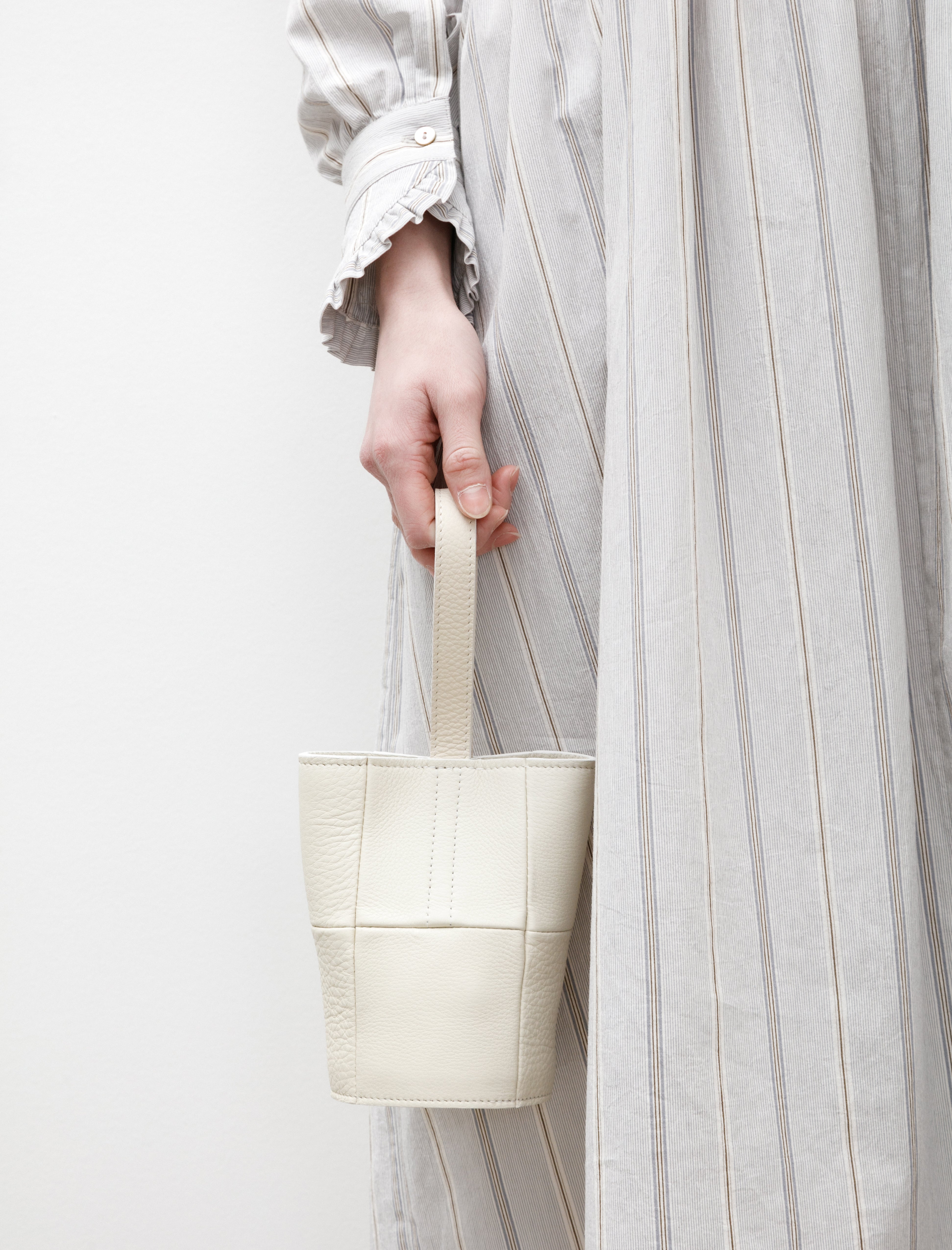 Cawley Mini Bucket Bag Ecru – Neighbour