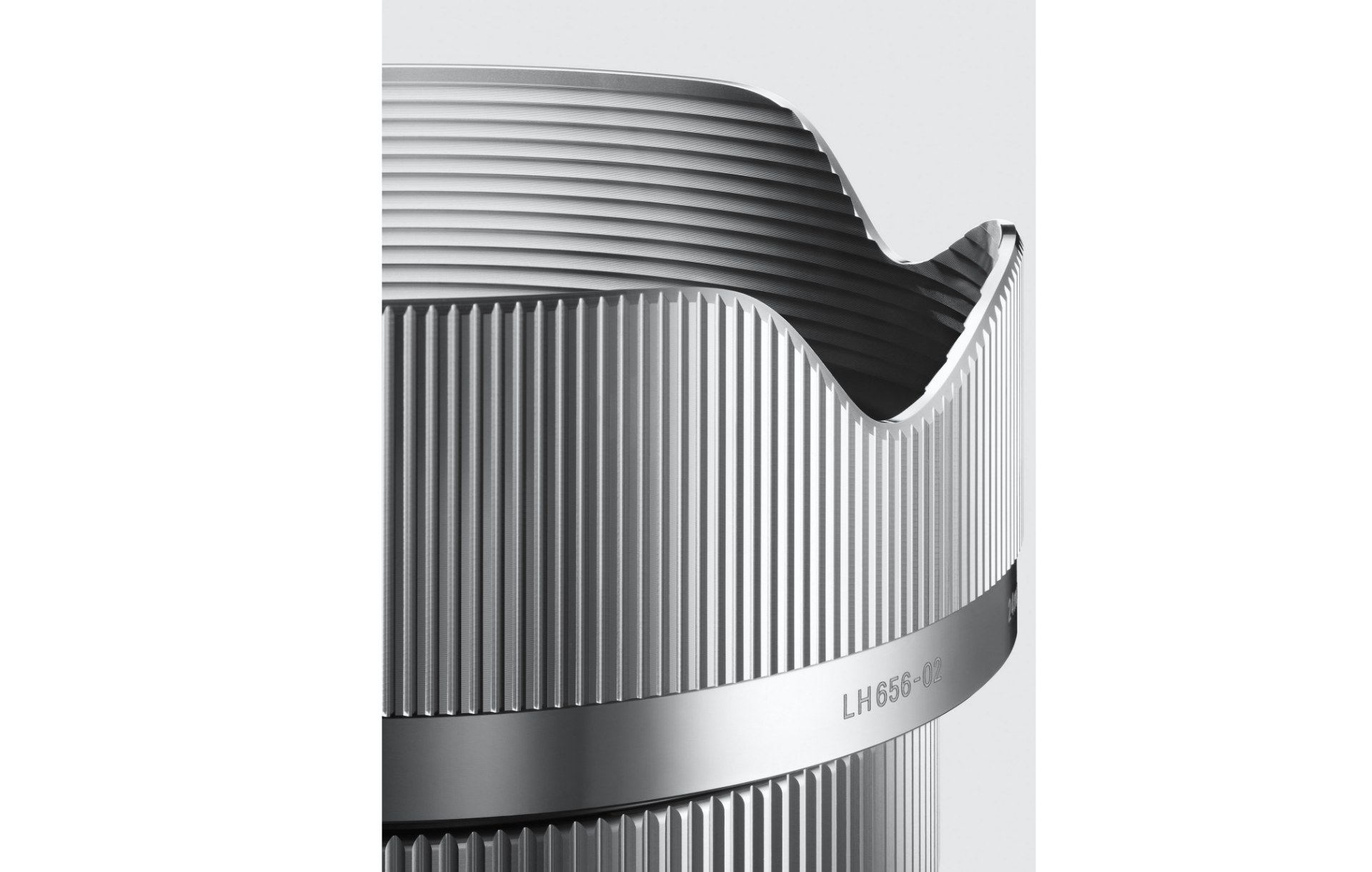 24mm F2 DG DN | レンズ | Sigma