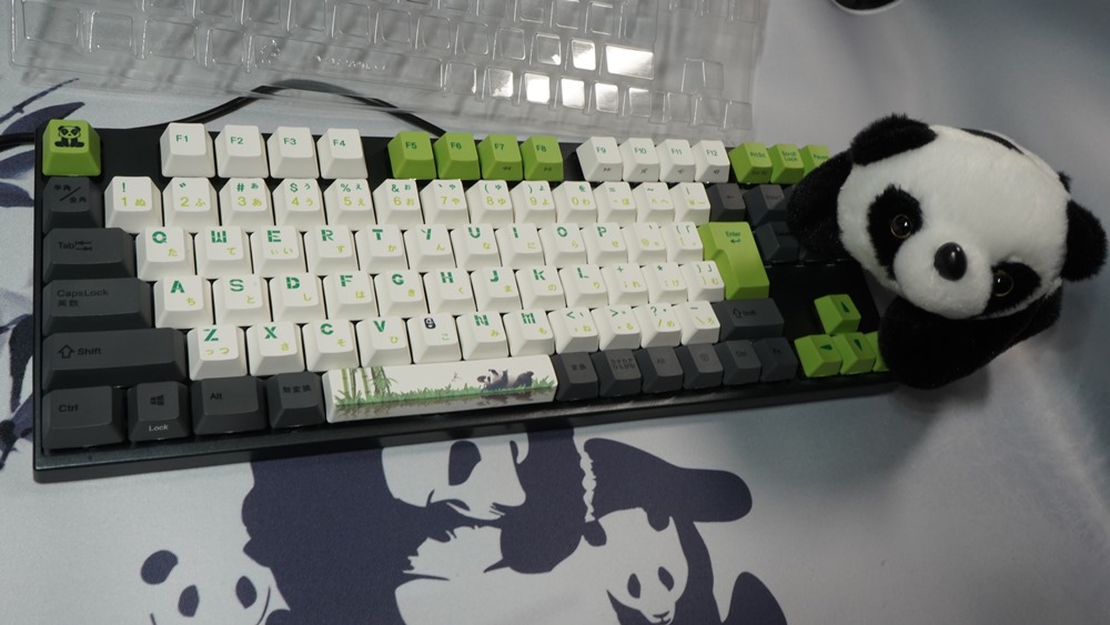 神ってるキーボード] Varmilo PANDA ,桜,クジラキーボードレビュー3