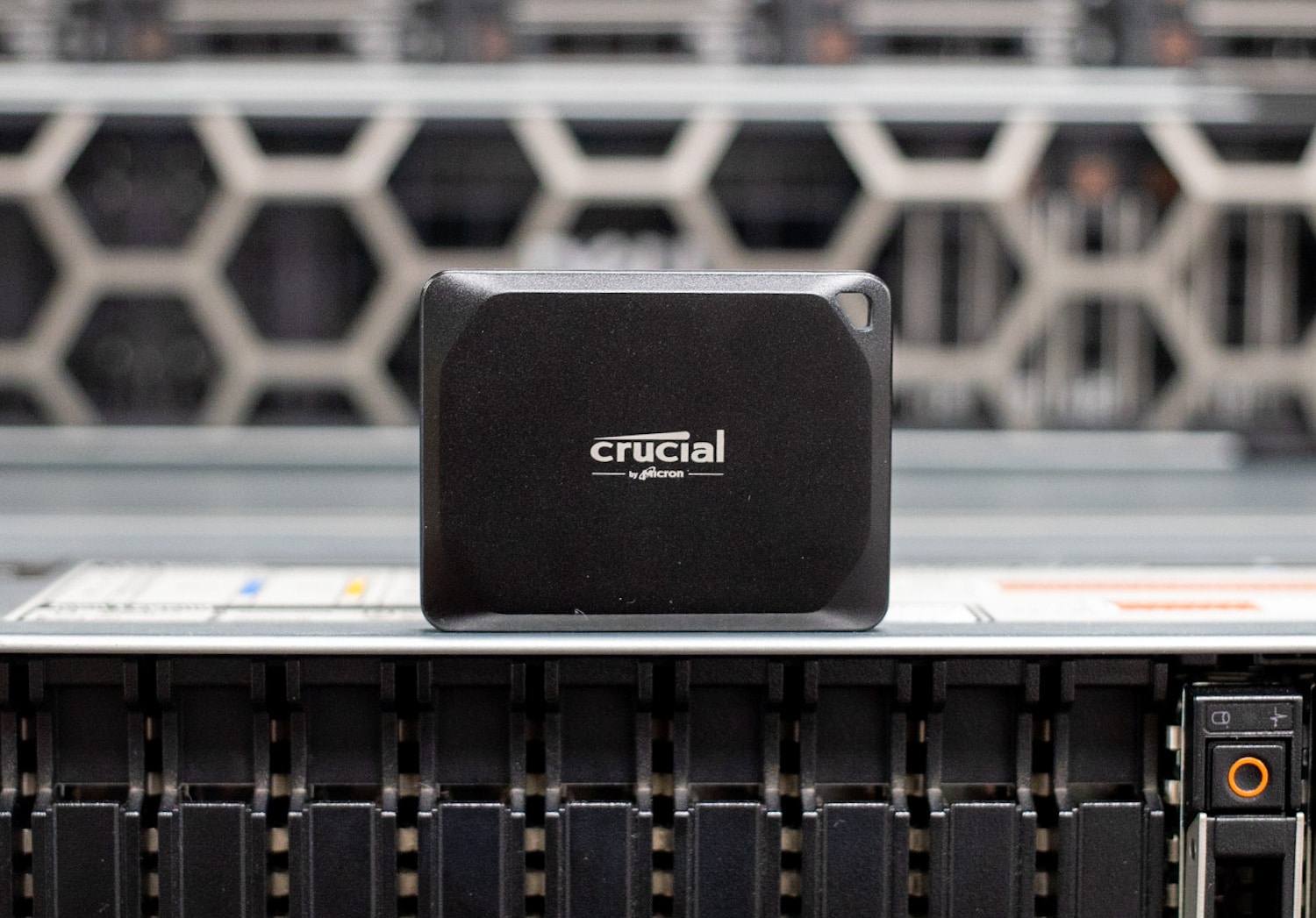 Crucial X10 Pro Portable SSD Review - StorageReview.com