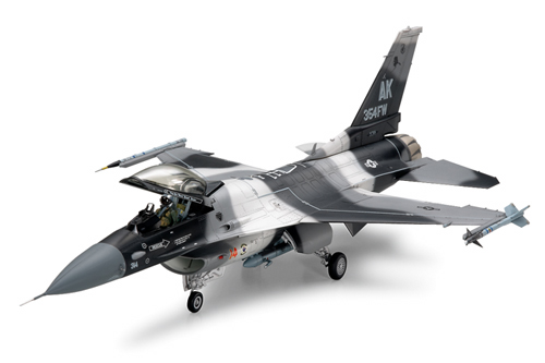 F-16C/N Aggressor/Adversary Tamiya 61106