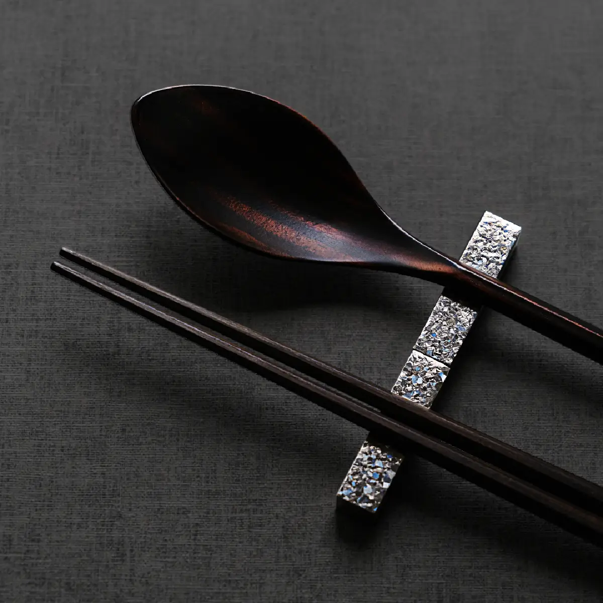 SUSgallery × MARUNAO