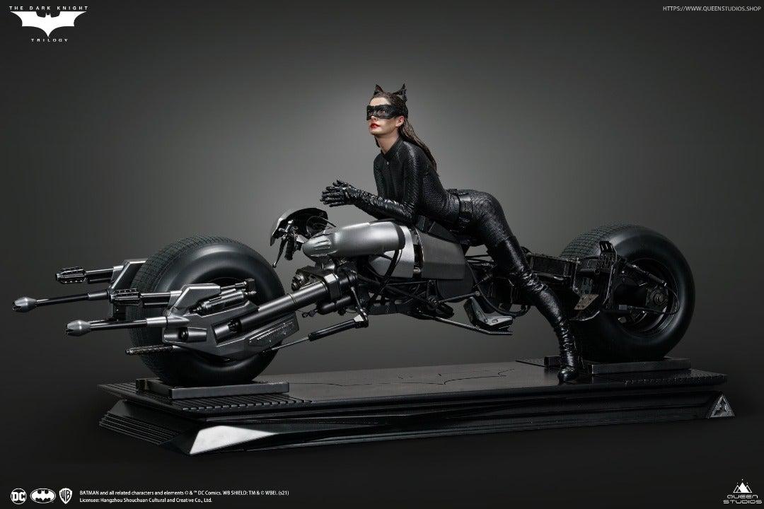 Catwoman (Anne Hathaway) on Batpod 1/6 Scale Statue - Spec Fiction