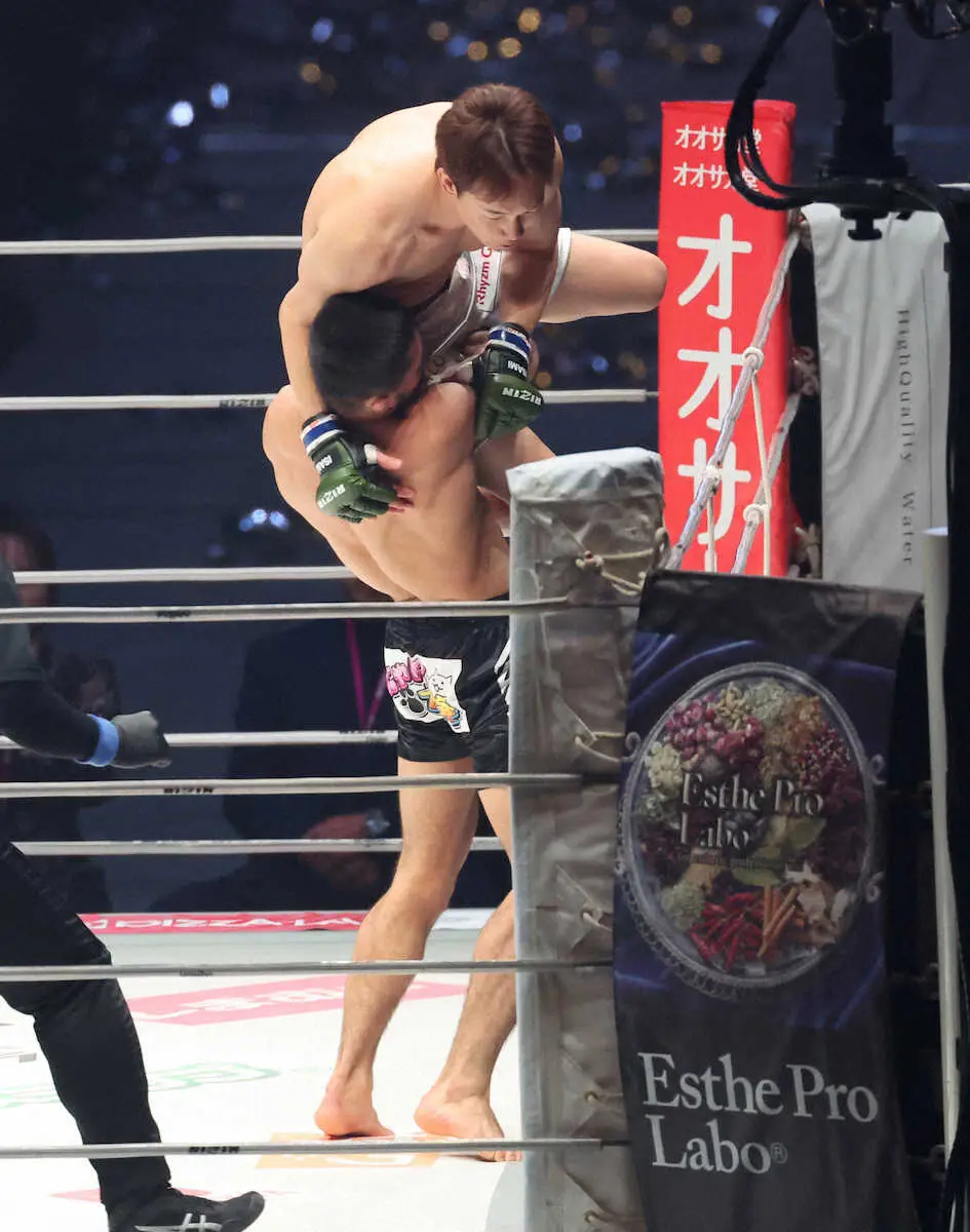 RIZIN 師走の超強者祭り＞第15試合 フェザー級タイトルマッチ