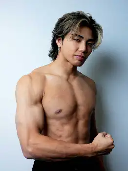 記事全文】THE RAMPAGE・武知海青 グループ屈指の肉体派、ライブも