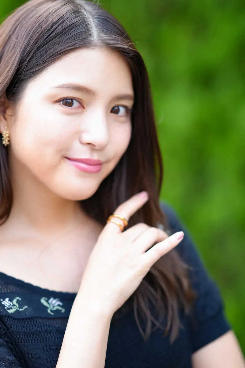 笑顔を見せる川島海荷（撮影・会津 智海） - スポニチ Sponichi Annex 芸能