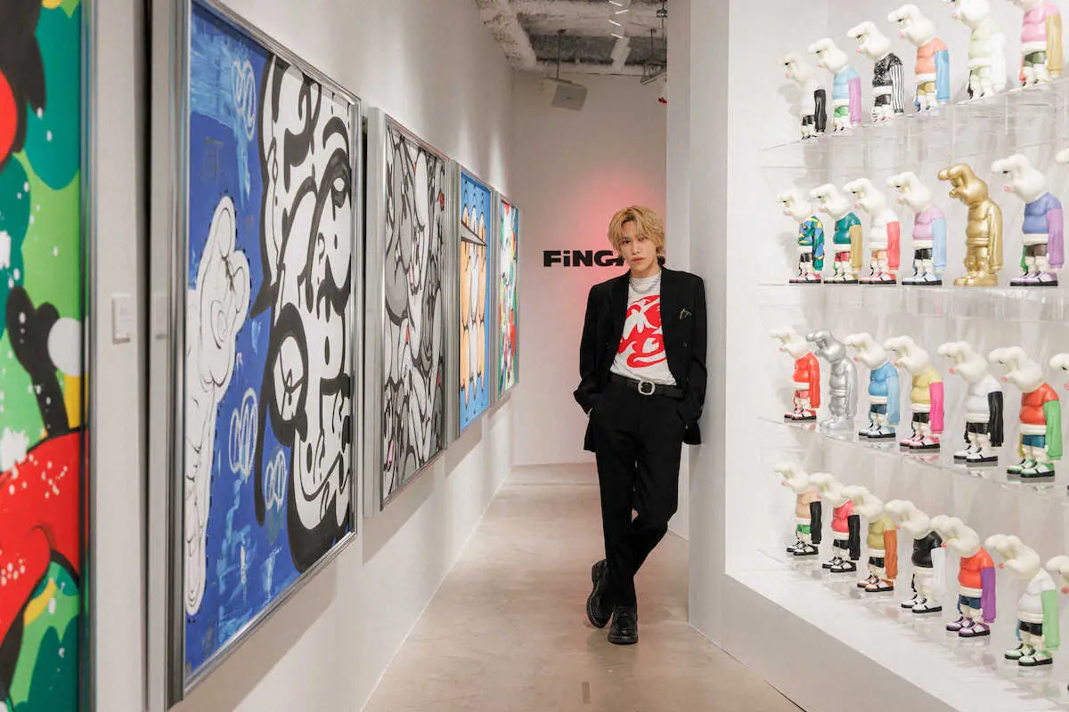 千賀健永 5回目個展開幕 10月に英ロンドンでも個展開催 初の作品販売で